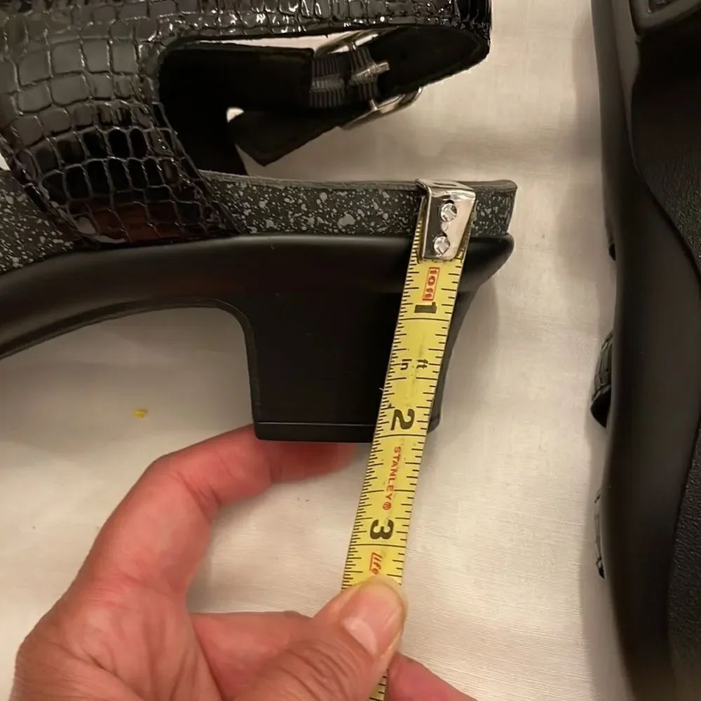SAS ALLEGRO BLACK CROC SANDALS.  NEW - Picture 7 of 10